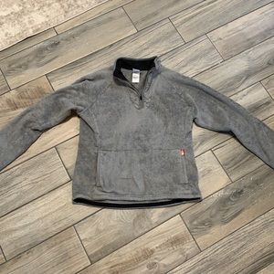 Size M. The North Face women’s Sherpa quarter zip.